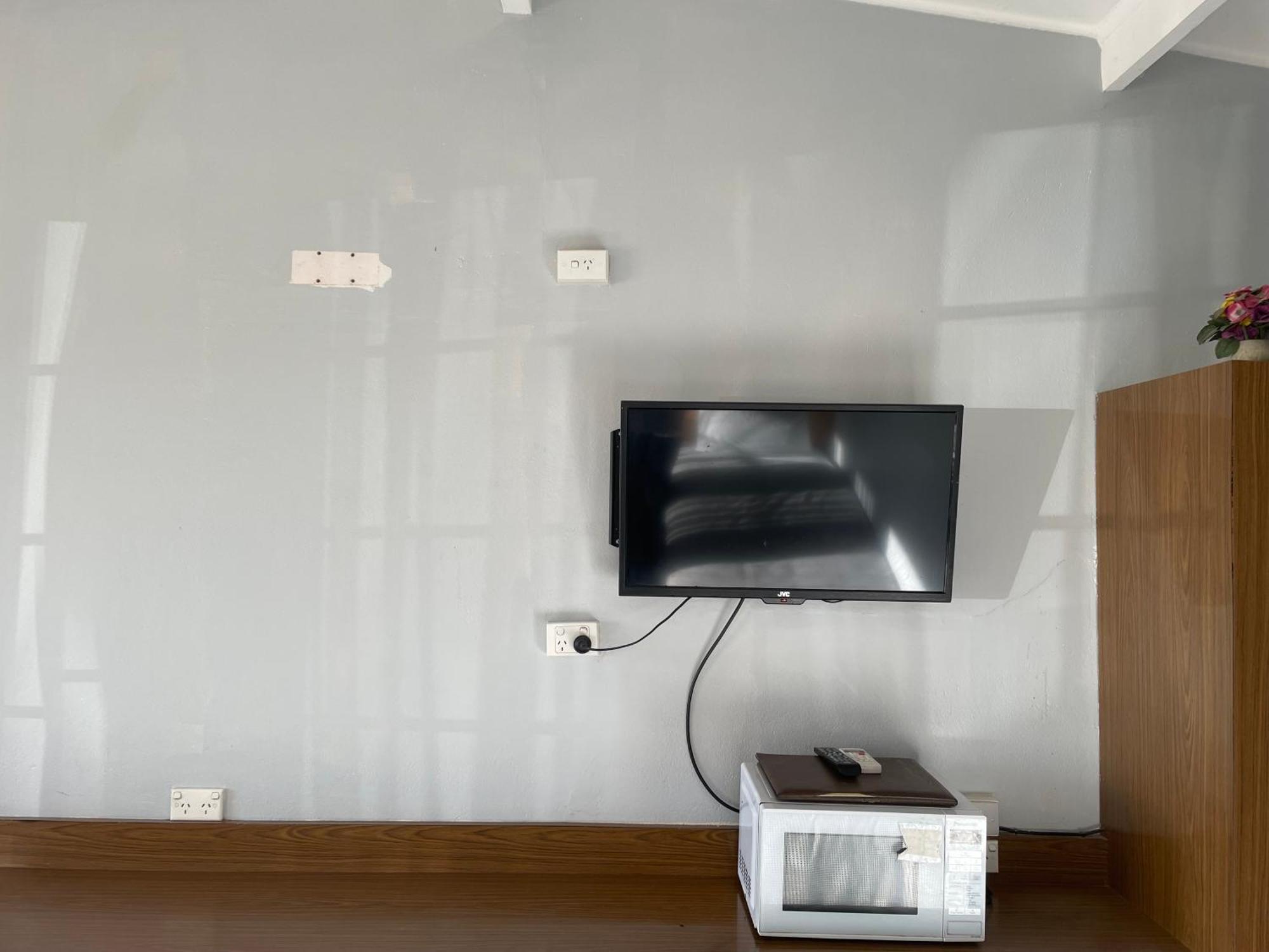 County Lodge Motor Inn West Wyalong Exteriör bild