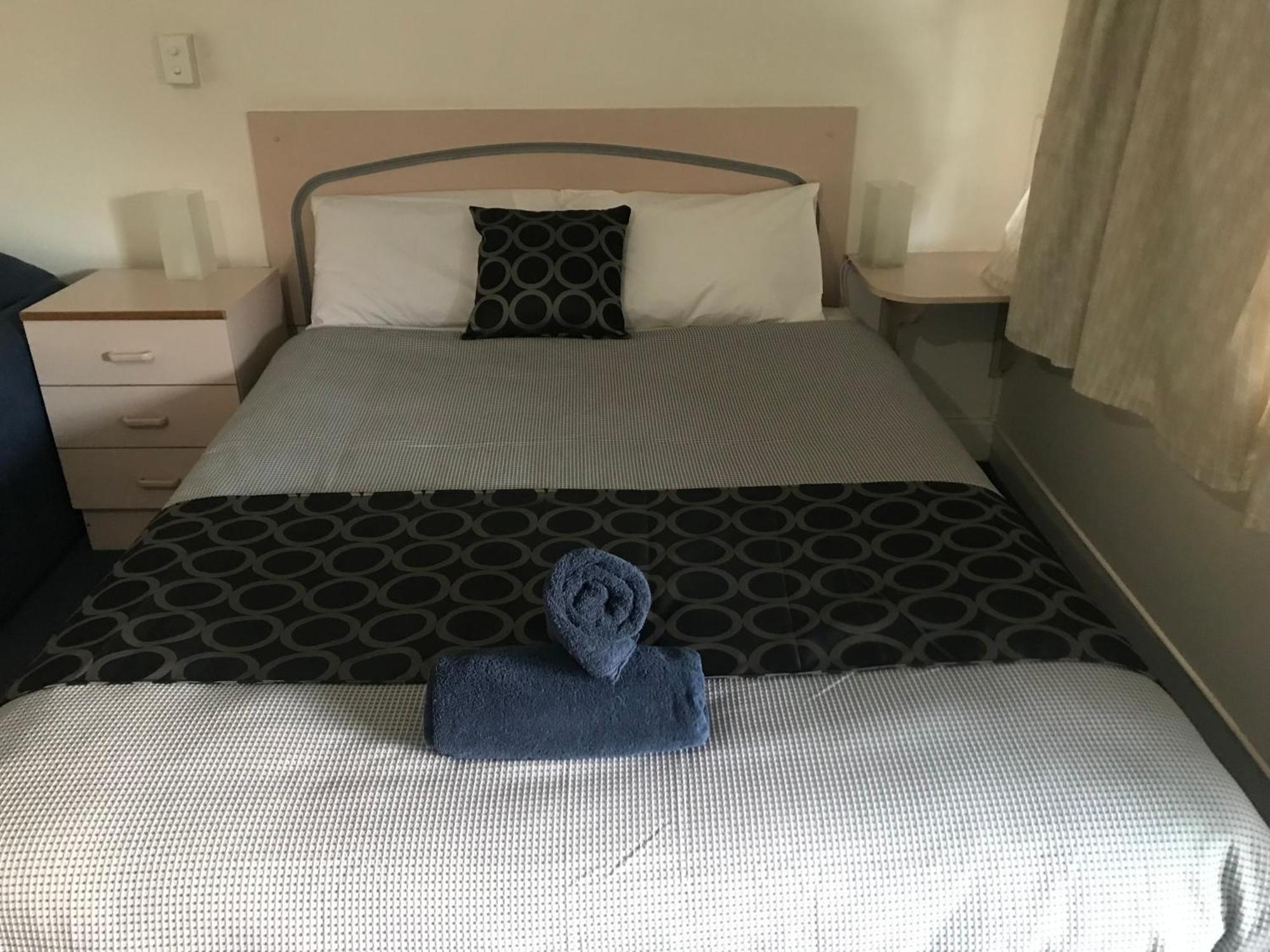 County Lodge Motor Inn West Wyalong Exteriör bild